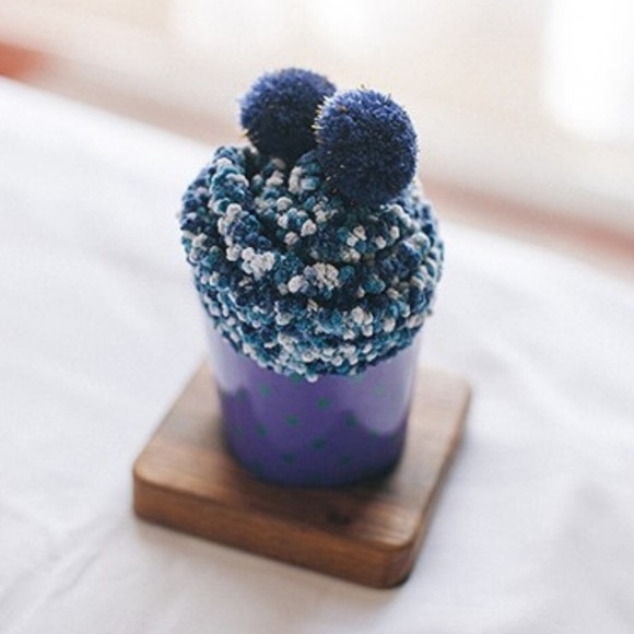 Accessories - 🆕 Cupcake Fuzzy Socks!